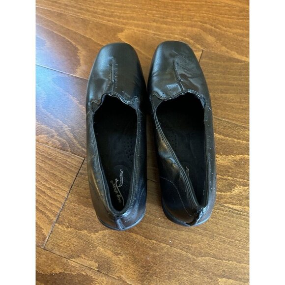Easy Street Women's Purpose Slip On Flats Closed Toe Black 9.5 M - Picture 8 of 8